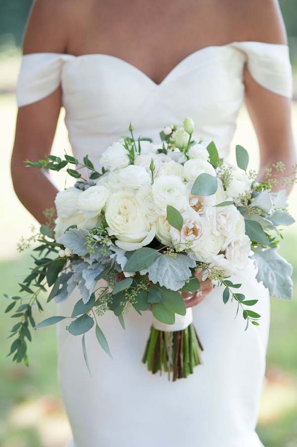 bruidsbloemen een simpel bruidsboeket